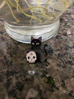 Black cat pin