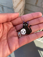 Black cat pin